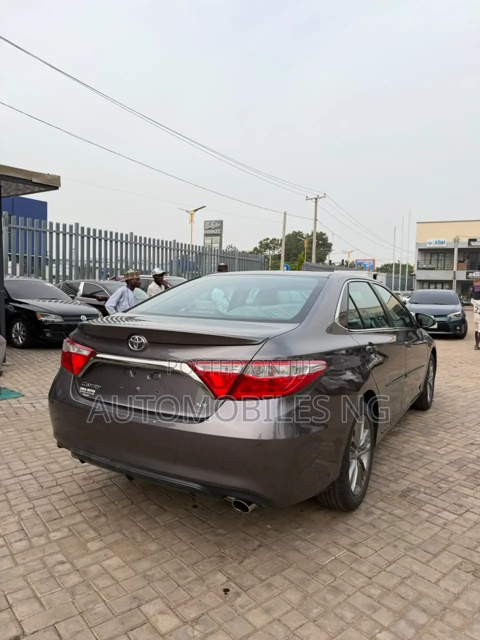 Toyota Camry SE 4dr Sedan (2.5L 4cyl 6A) 2016 Gray