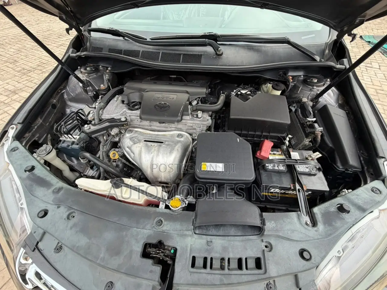 Toyota Camry SE 4dr Sedan (2.5L 4cyl 6A) 2016 Gray