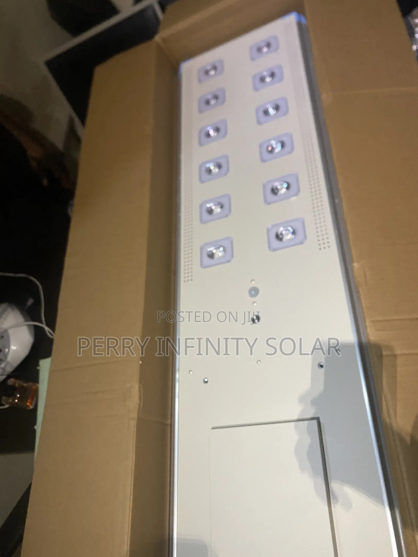 Cworthy C2 100W All-in-One Solar Street Light – Brand New