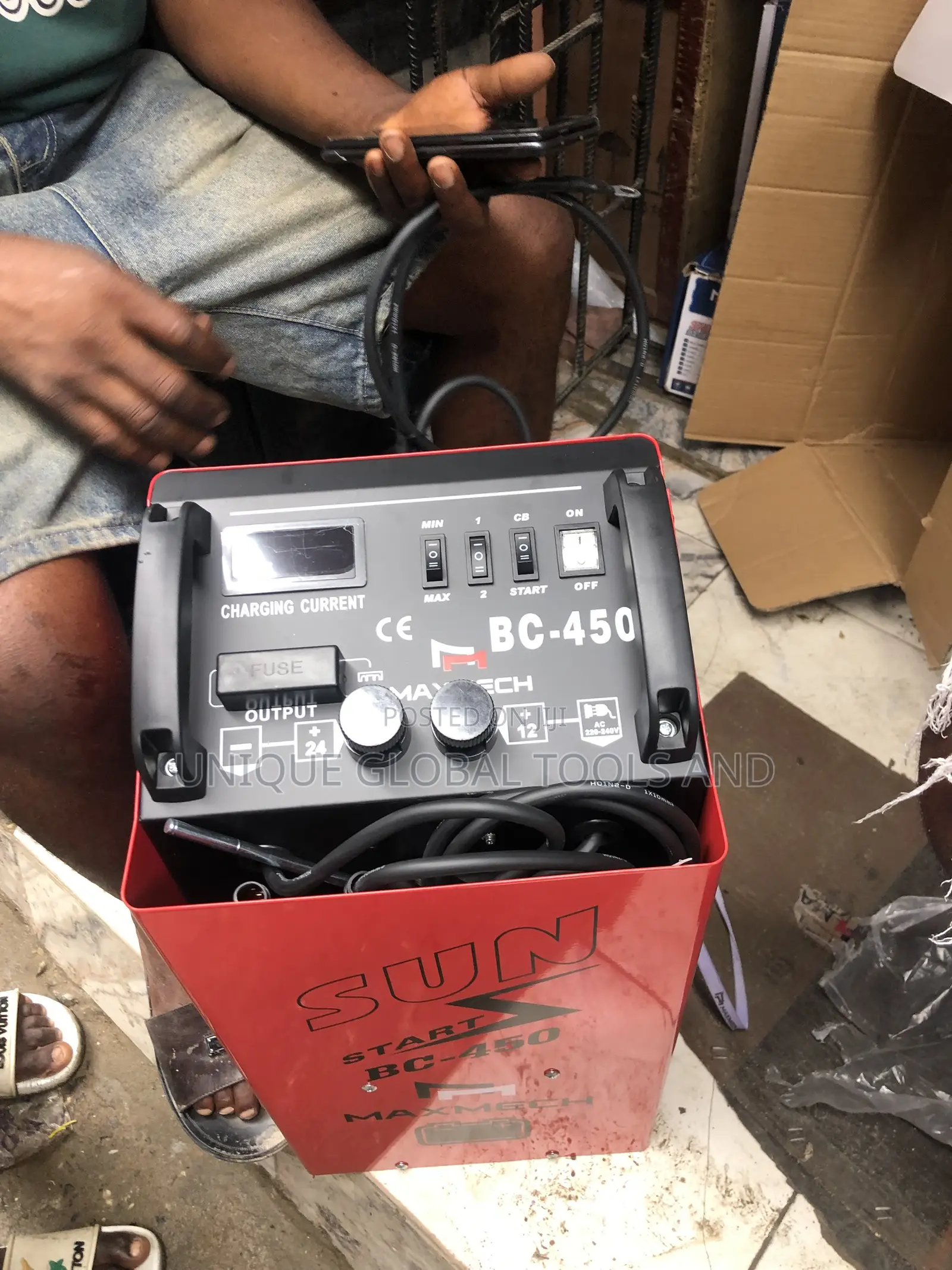 MAXMECH BC-450 Battery Charger & Starter