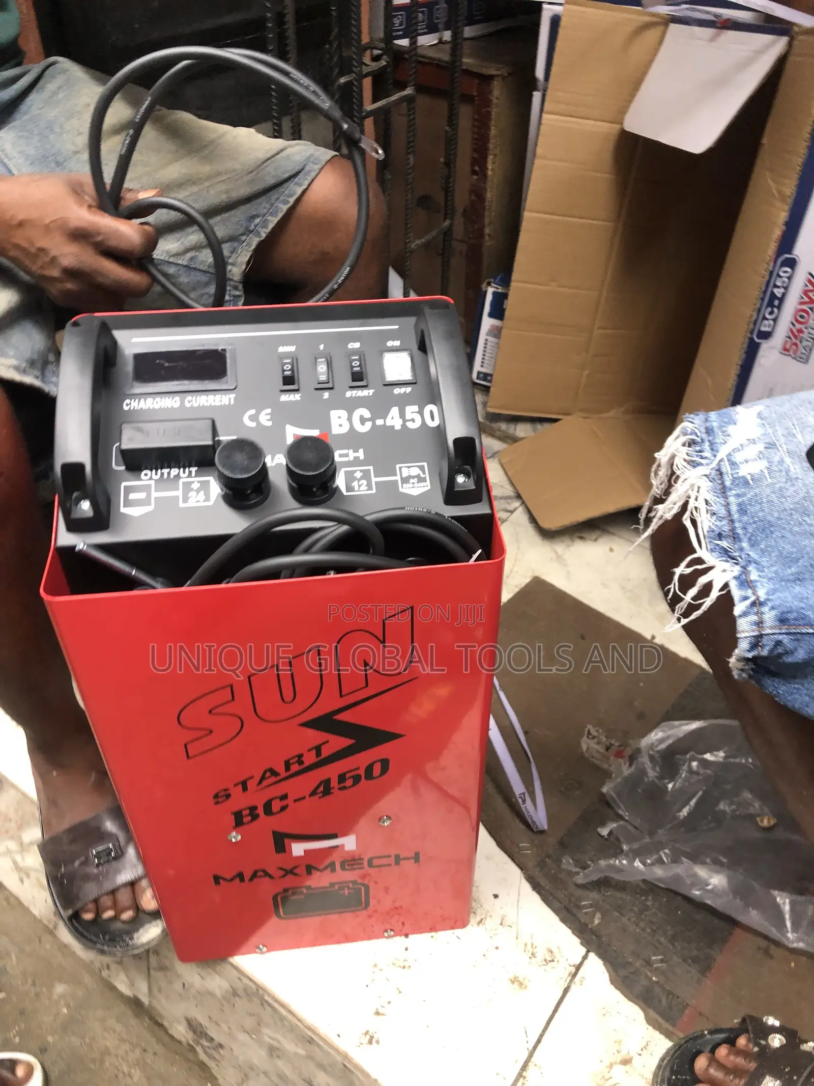 MAXMECH BC-450 Battery Charger & Starter