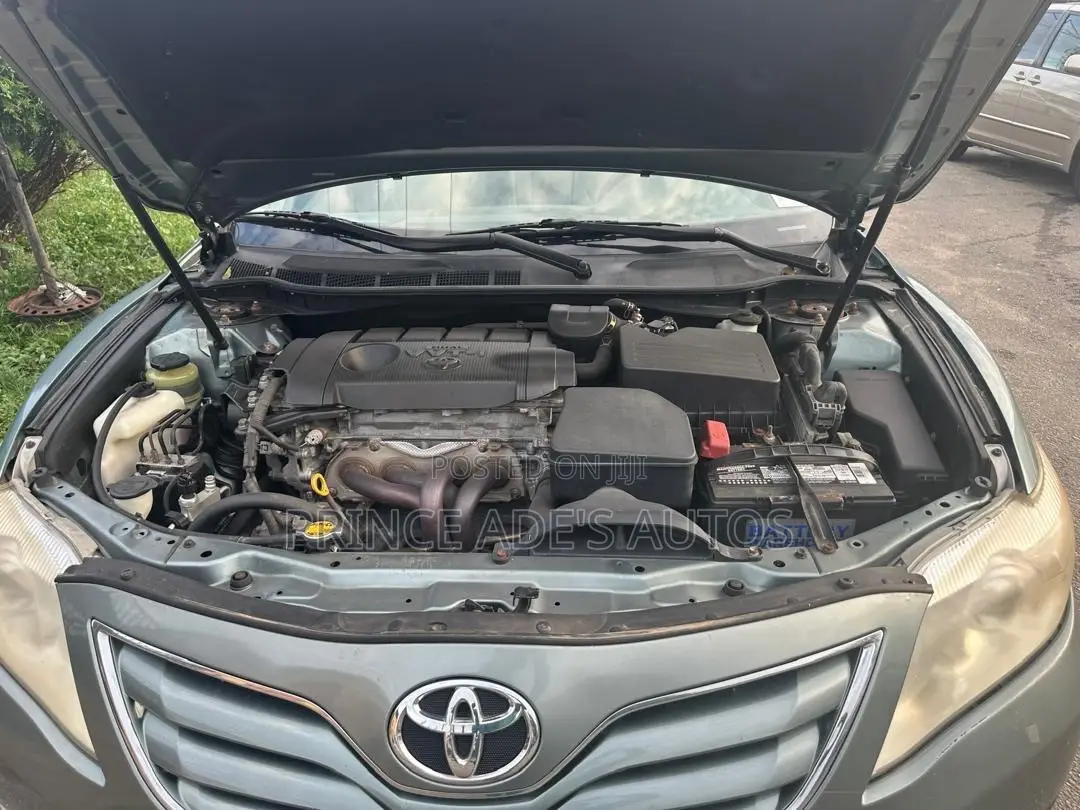 Toyota Camry 2010 Green