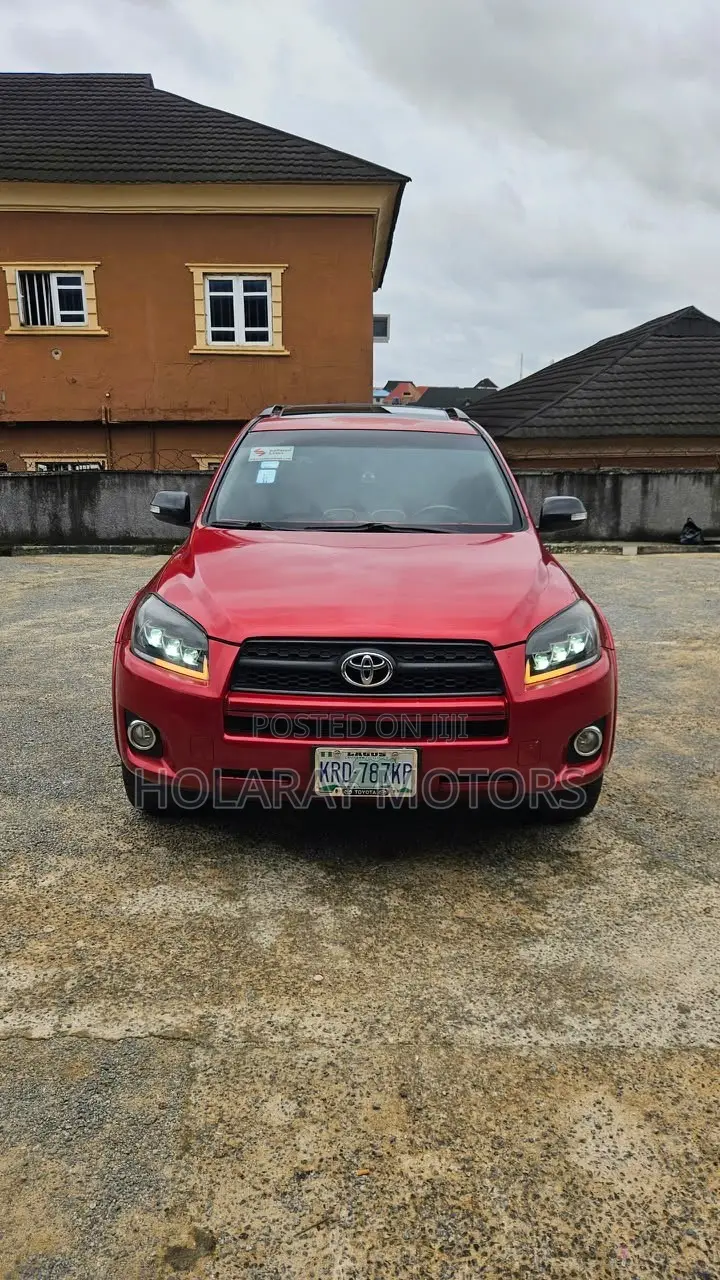 Toyota RAV4 2011 Burgundy