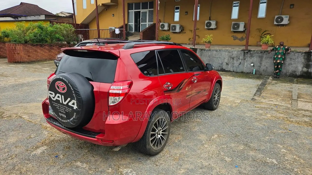 Toyota RAV4 2011 Burgundy