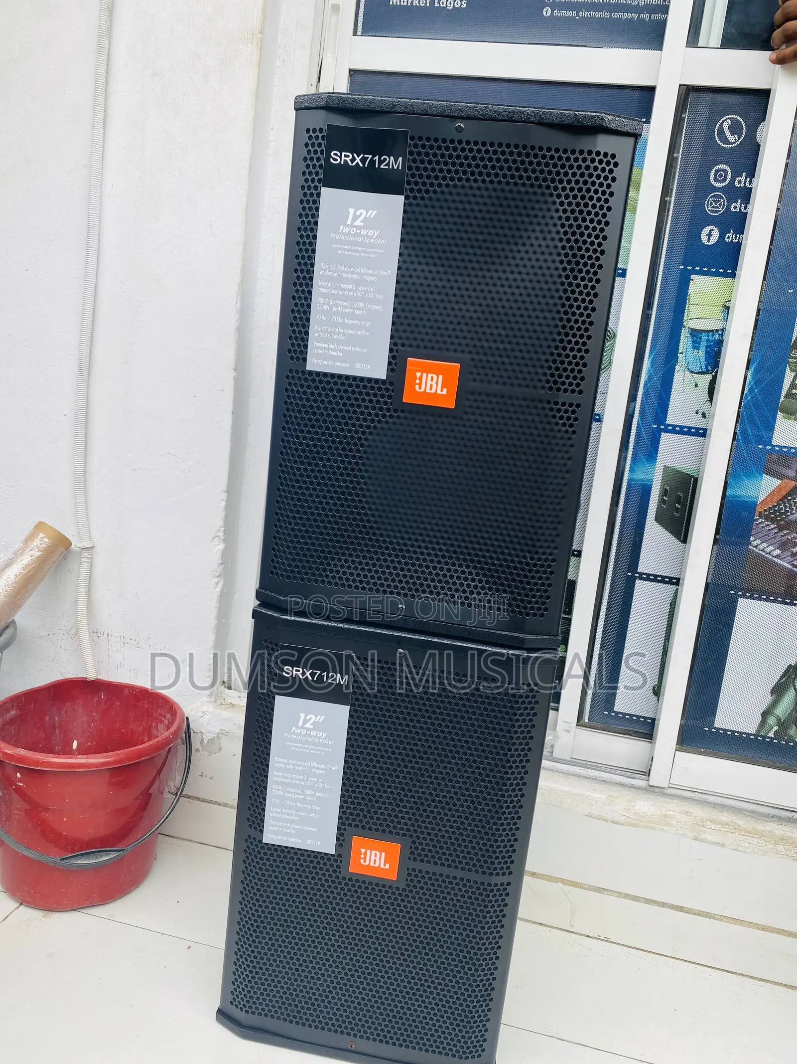 JBL SRX 712M 12-Inch High Power 2-Way Professional Speaker