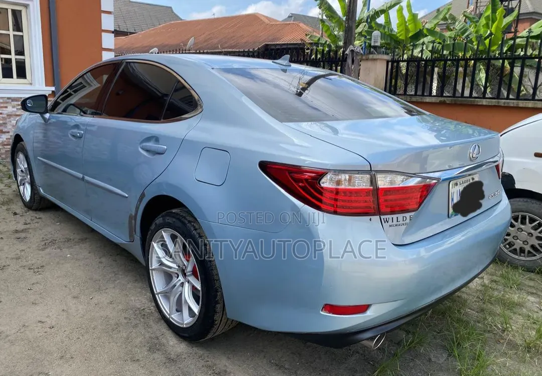 Lexus ES 350 FWD 2013 Blue