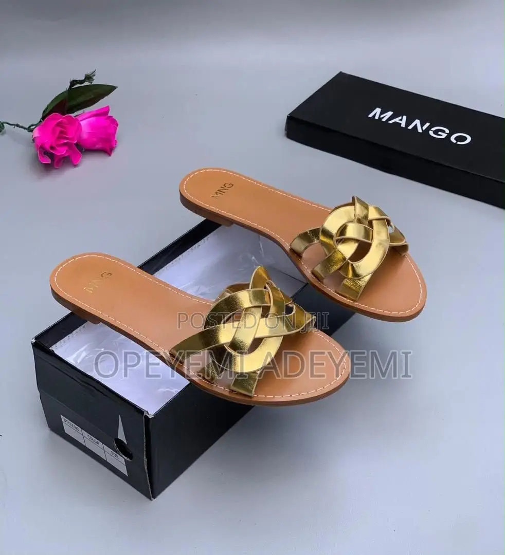 Luxe Lv Slides