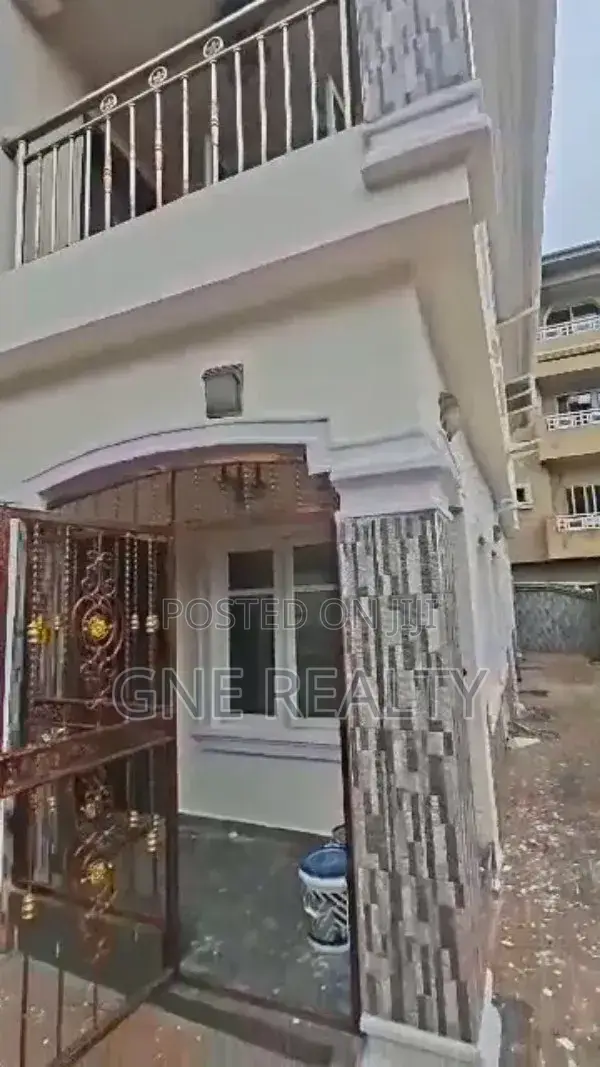 Furnished 4bdrm Duplex in Ago Palace for sale
