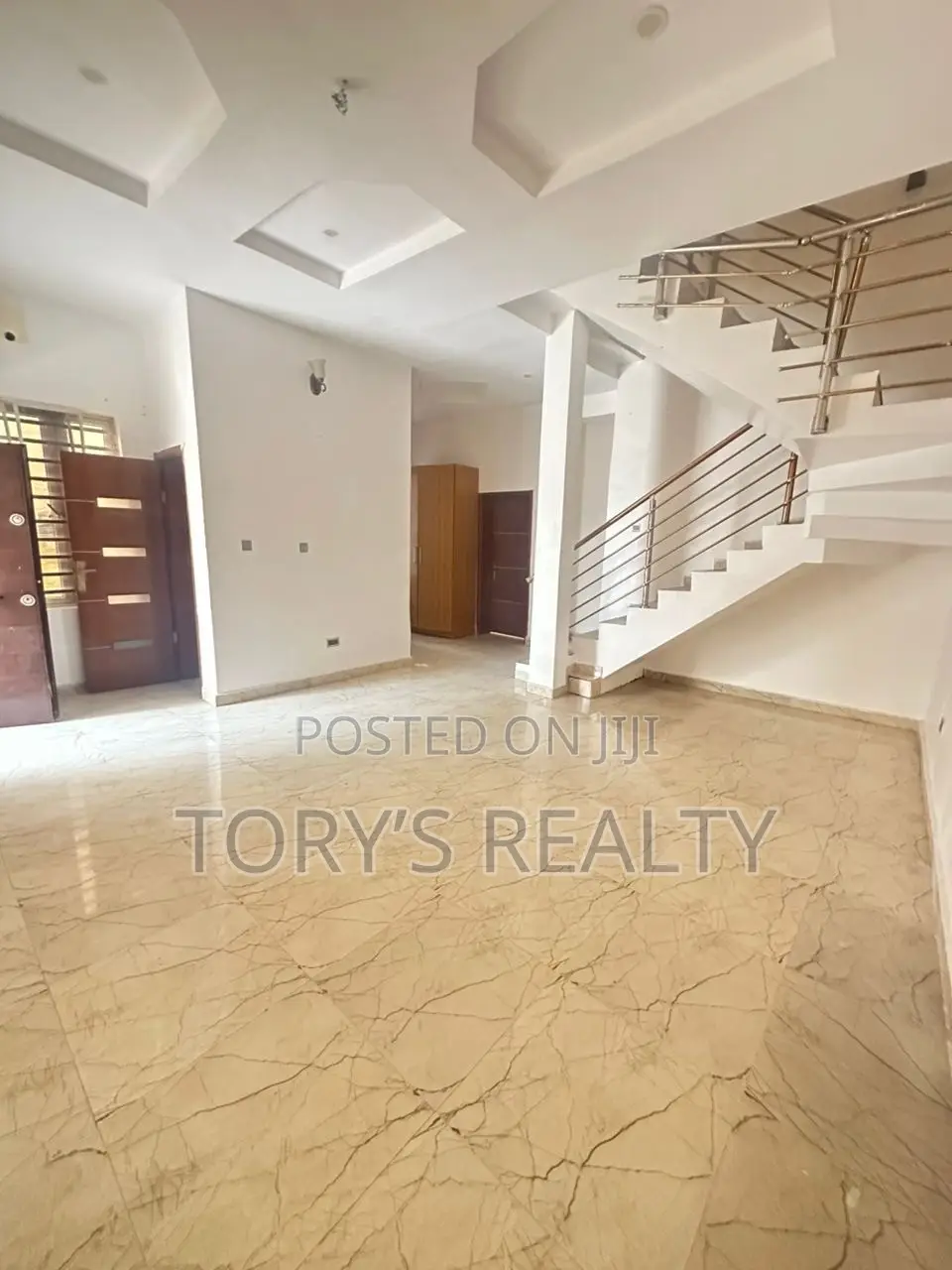 4bdrm Duplex in Lekki Phase 2 for sale
