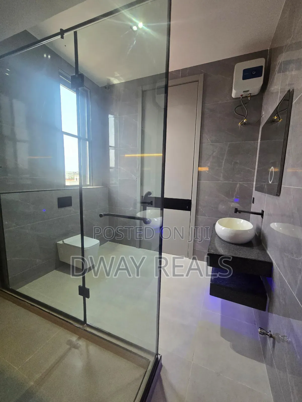 5bdrm Duplex in Lekki Phase 1 for sale