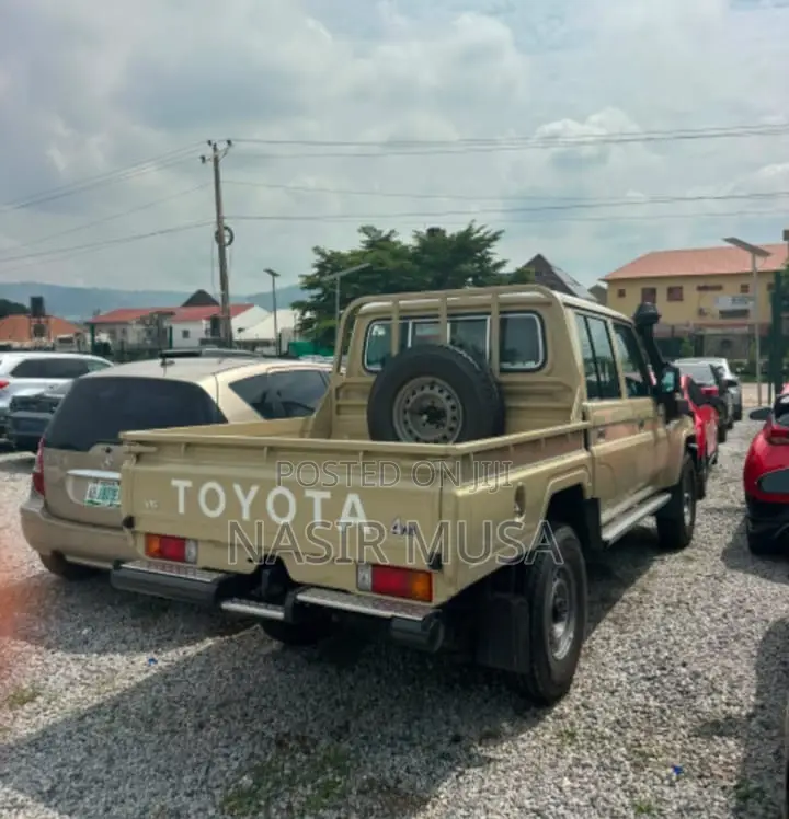 New Toyota Land Cruiser 79 Series 2025 Gray