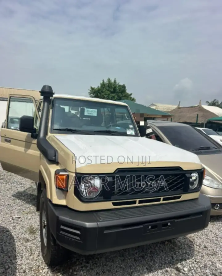 New Toyota Land Cruiser 79 Series 2025 Gray