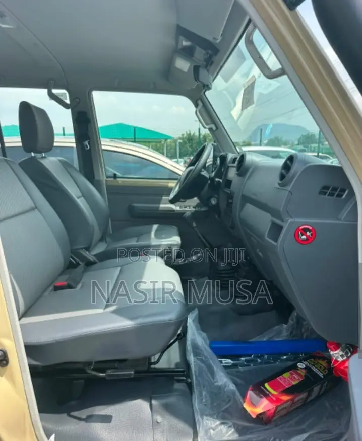 New Toyota Land Cruiser 79 Series 2025 Gray