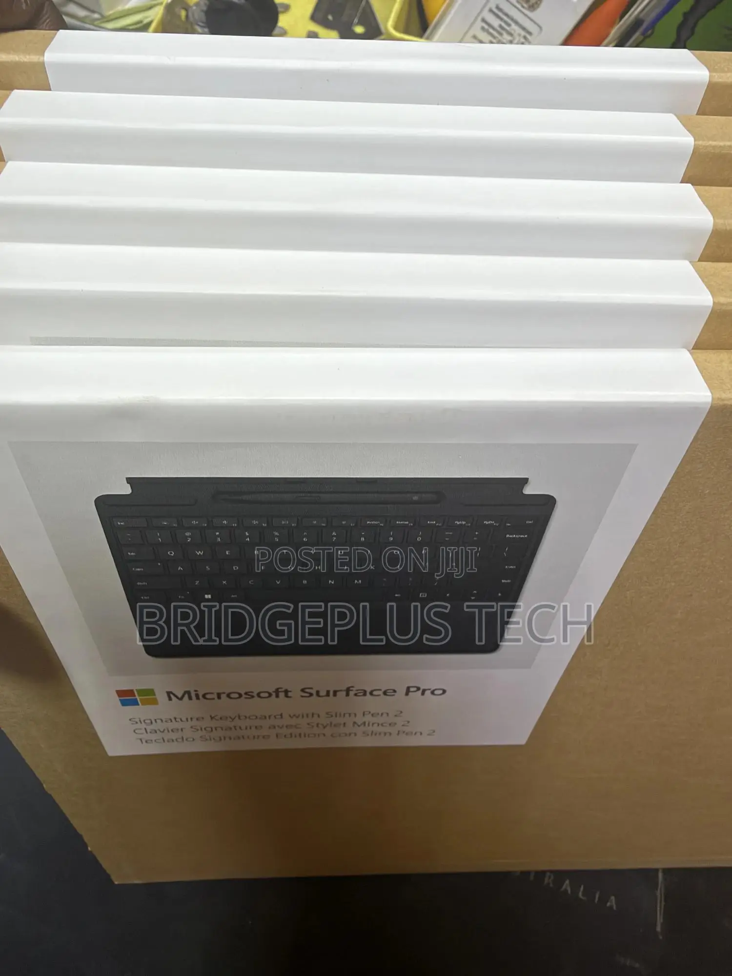Microsoft Surface Pro Signature Keyboard Cover With Slim Pen 2 (Black)