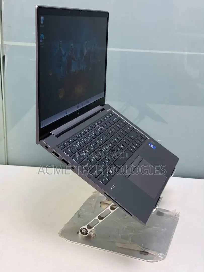 Laptop HP ZBook Firefly G8 16GB Intel Core i7 SSD 512GB