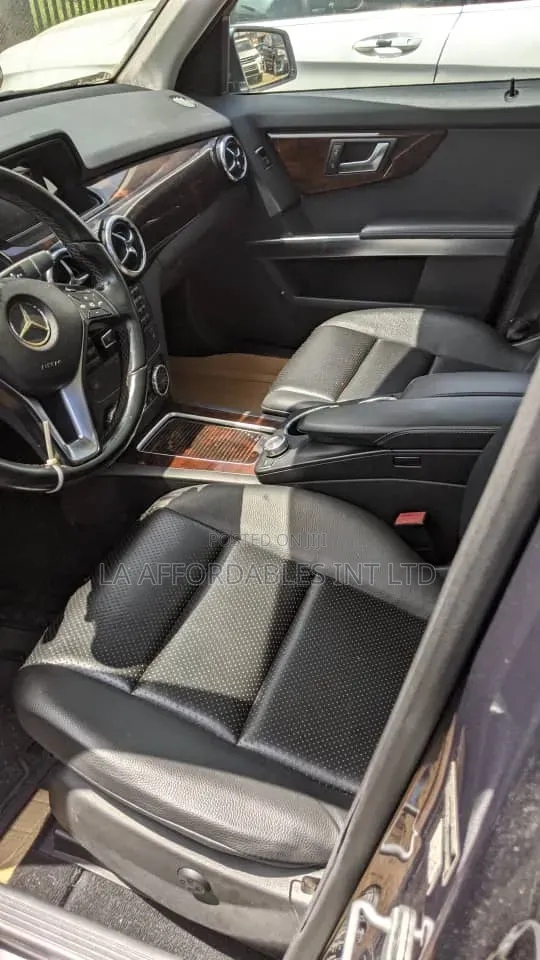 Mercedes-Benz GLK-Class 350 4MATIC 2014 Gray