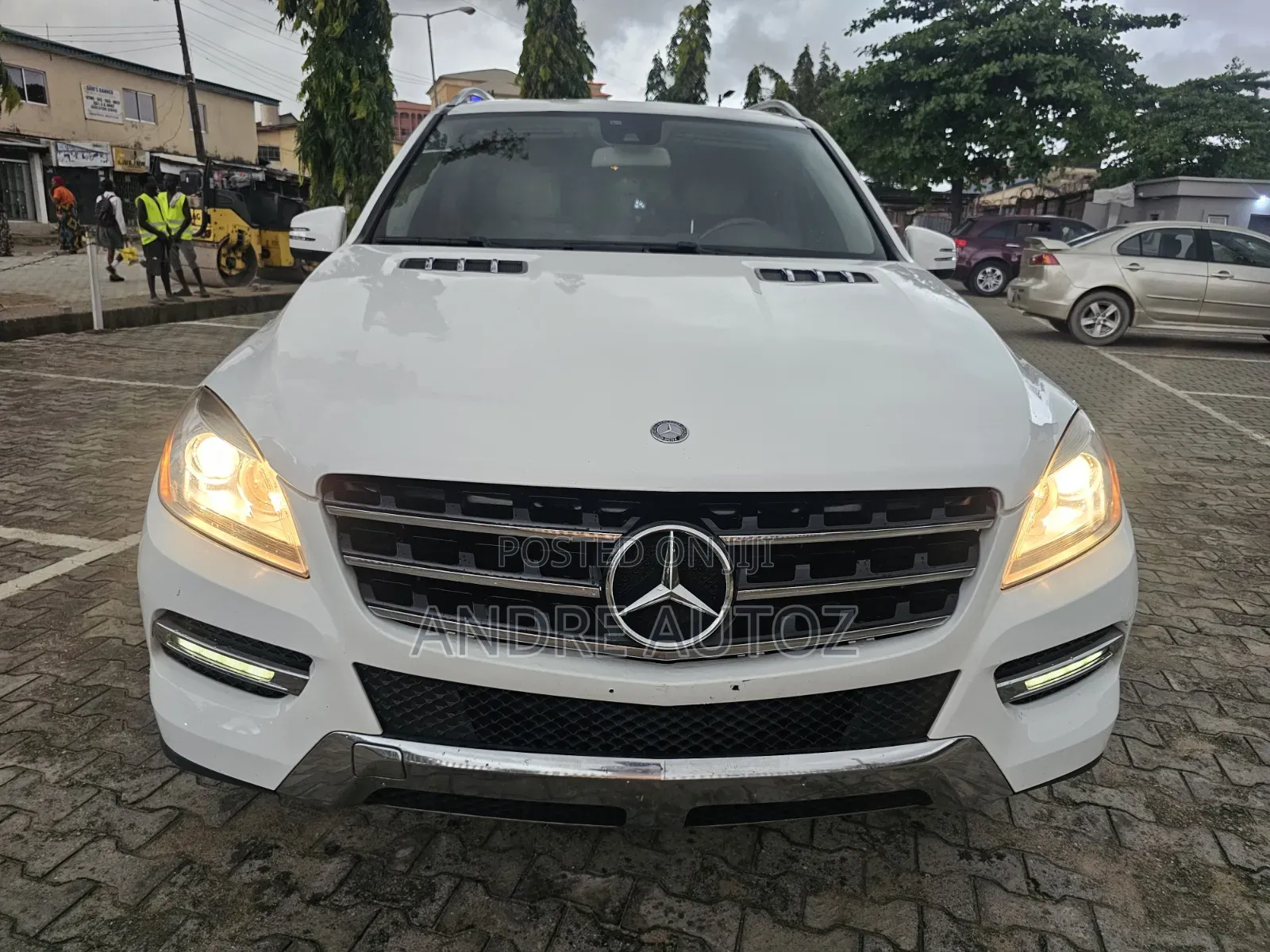 Mercedes-Benz M Class ML350 4MATIC 4dr SUV AWD (3.5L 6cyl 7A) 2014