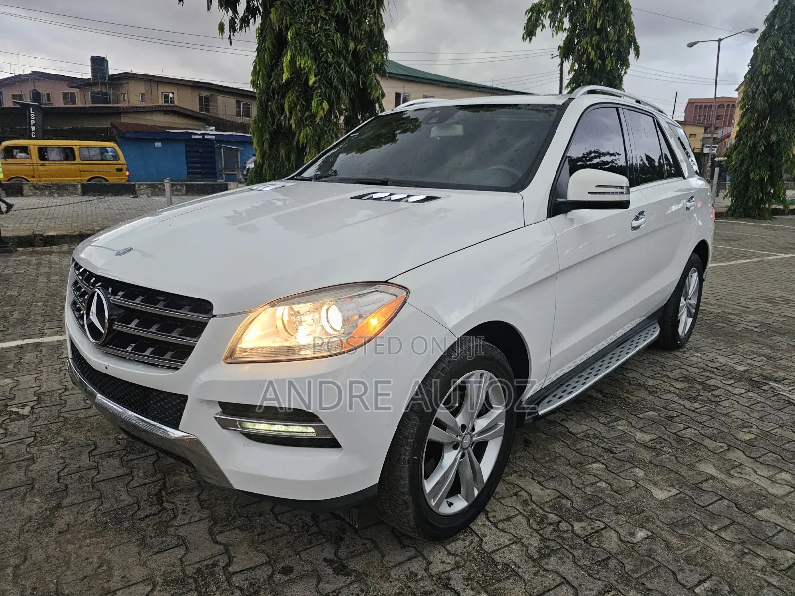 Mercedes-Benz M Class ML350 4MATIC 4dr SUV AWD (3.5L 6cyl 7A) 2014