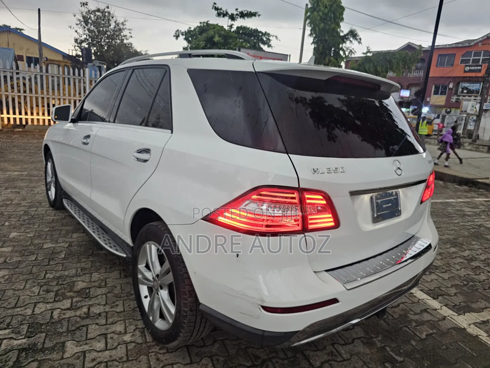 Mercedes-Benz M Class ML350 4MATIC 4dr SUV AWD (3.5L 6cyl 7A) 2014