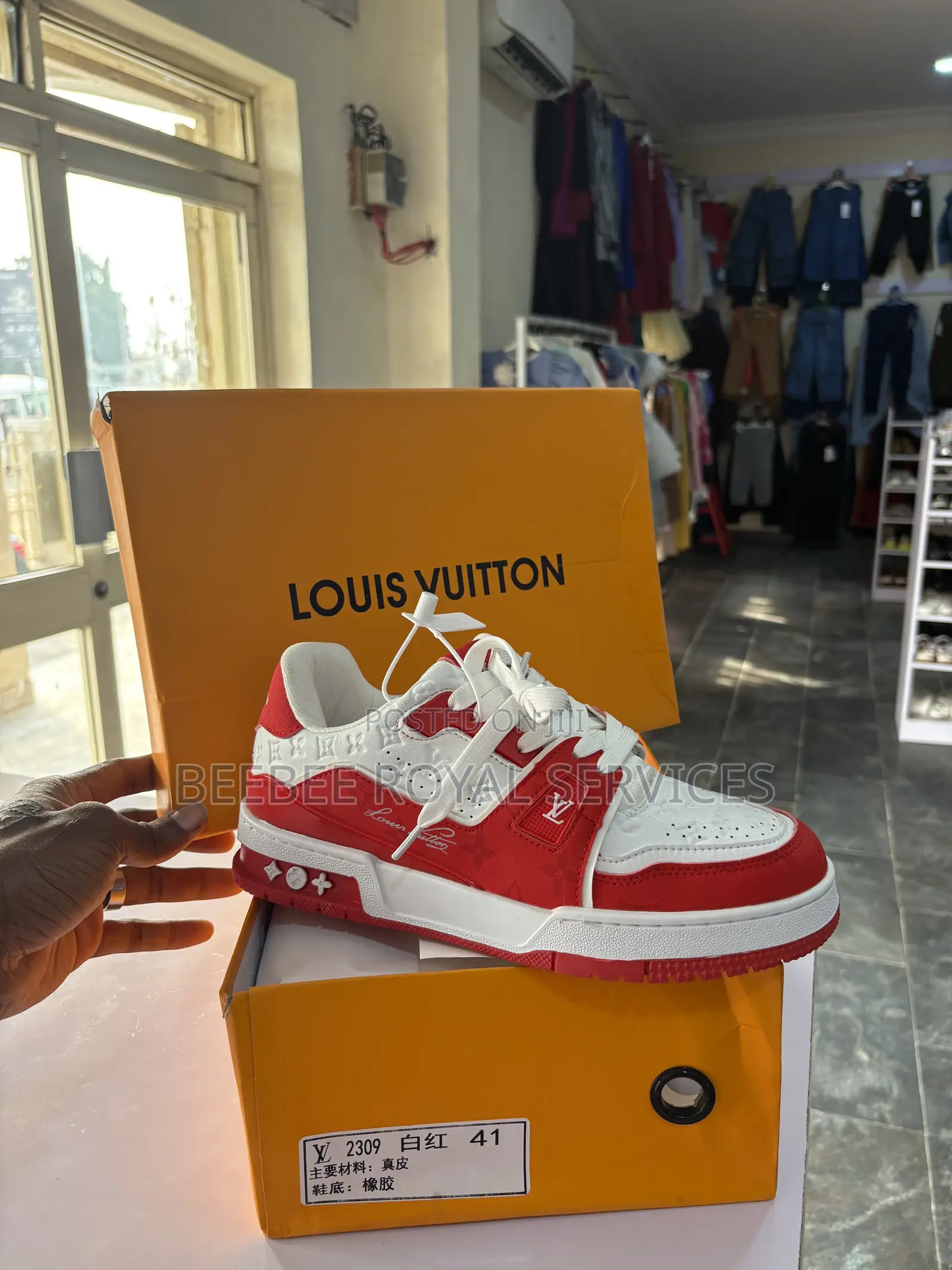 Clean Louis Vuitton Sneakers