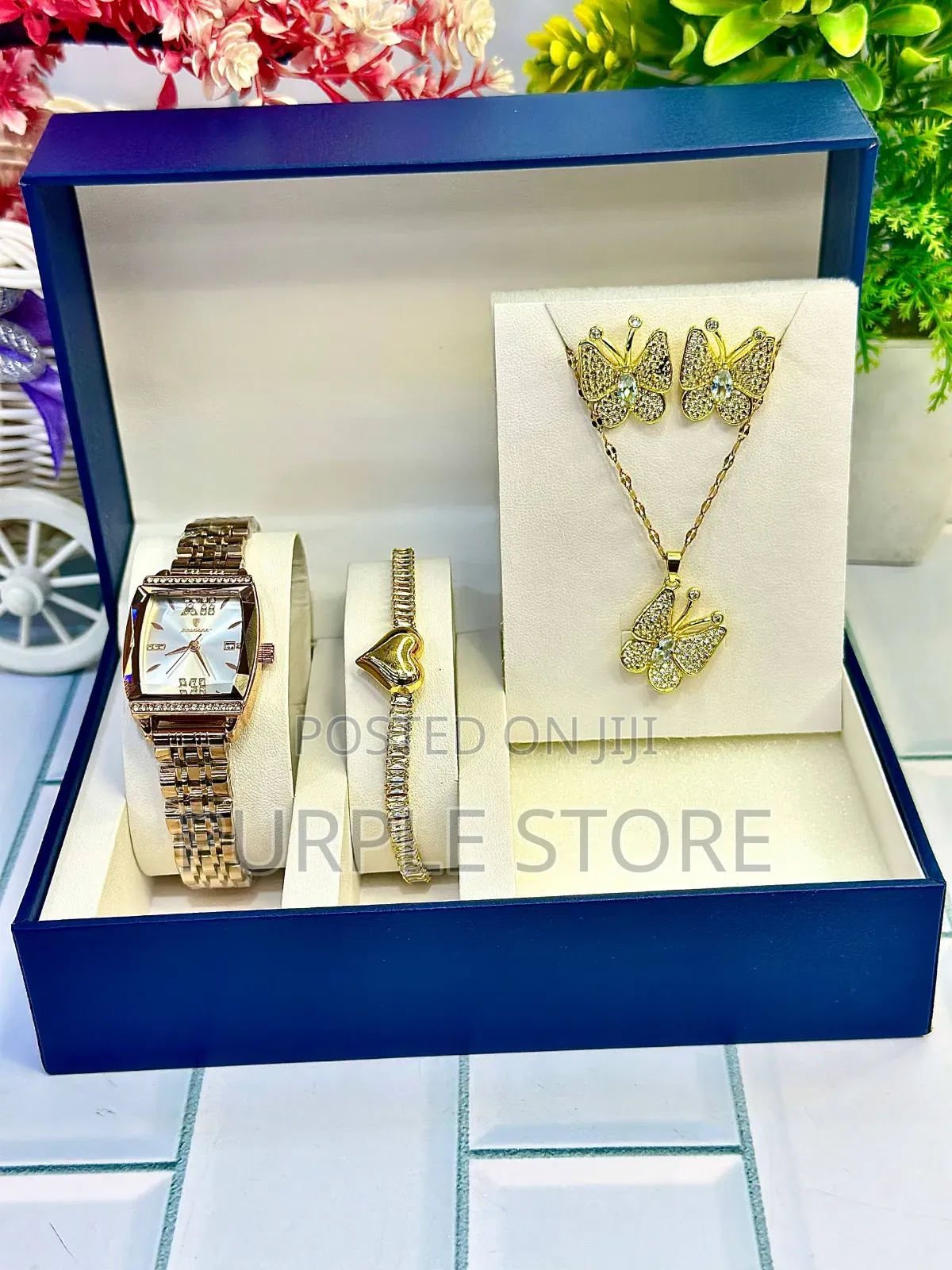 Poedagar Ladies Watch and Jewelry Set