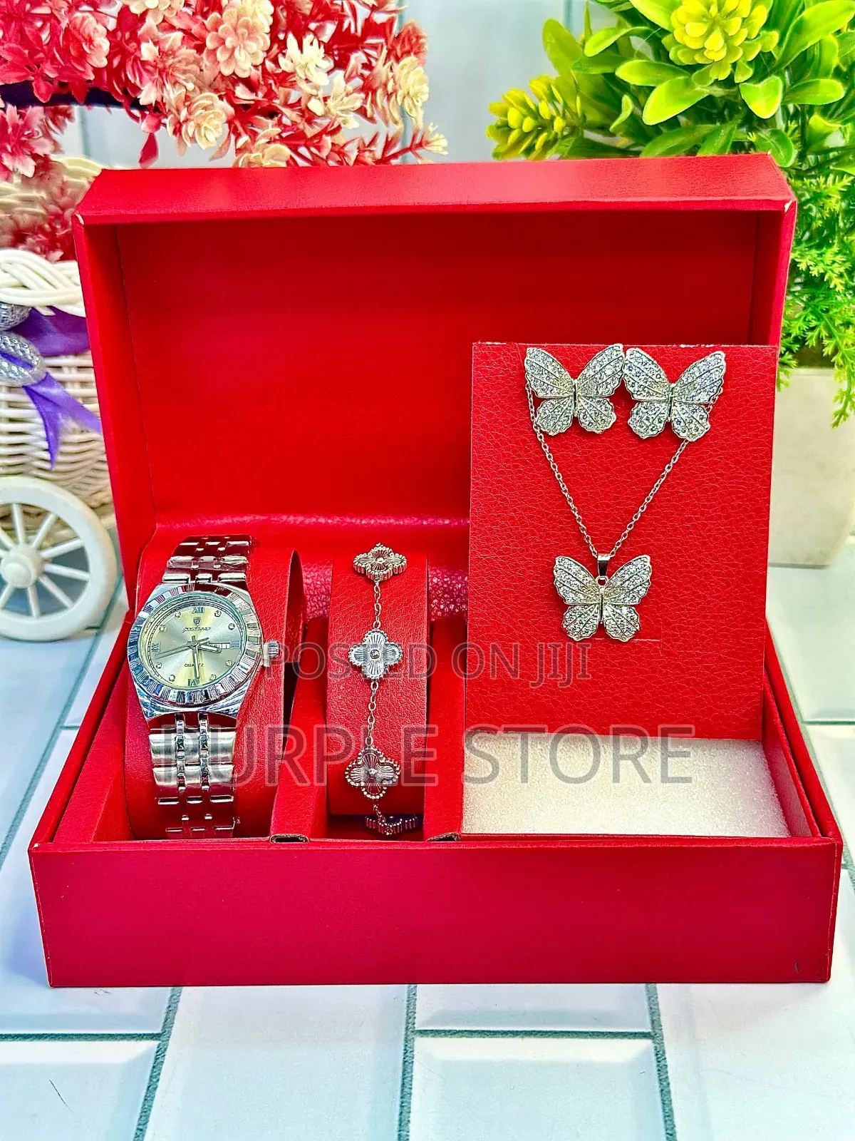 Poedagar Ladies Watch and Jewelry Set