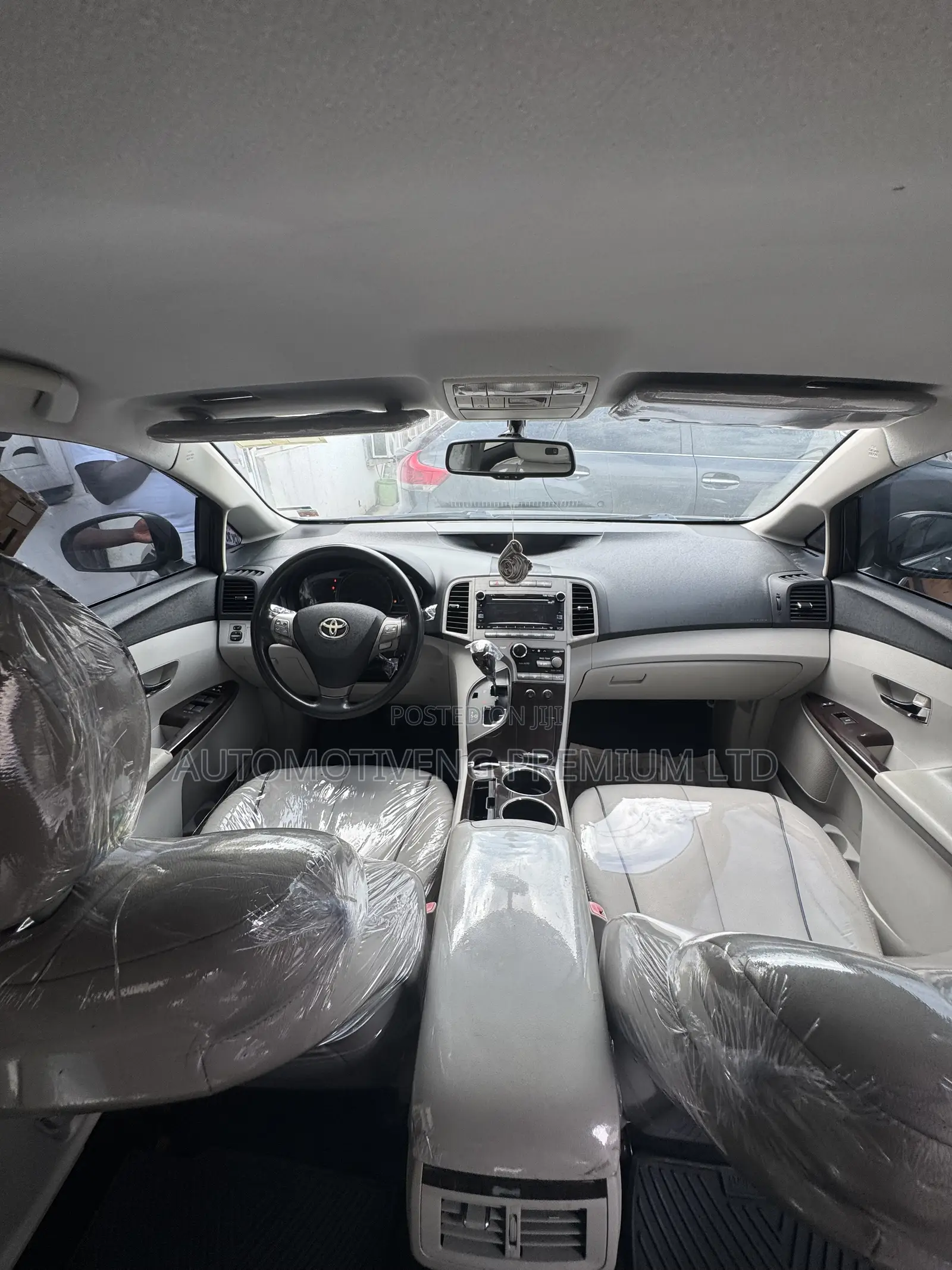 Toyota Venza V6 2010 Gray