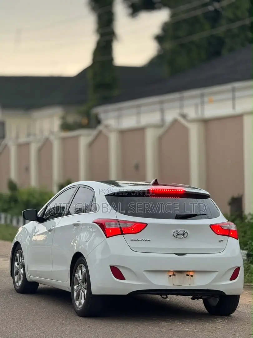 Hyundai Elantra GT 2013 White