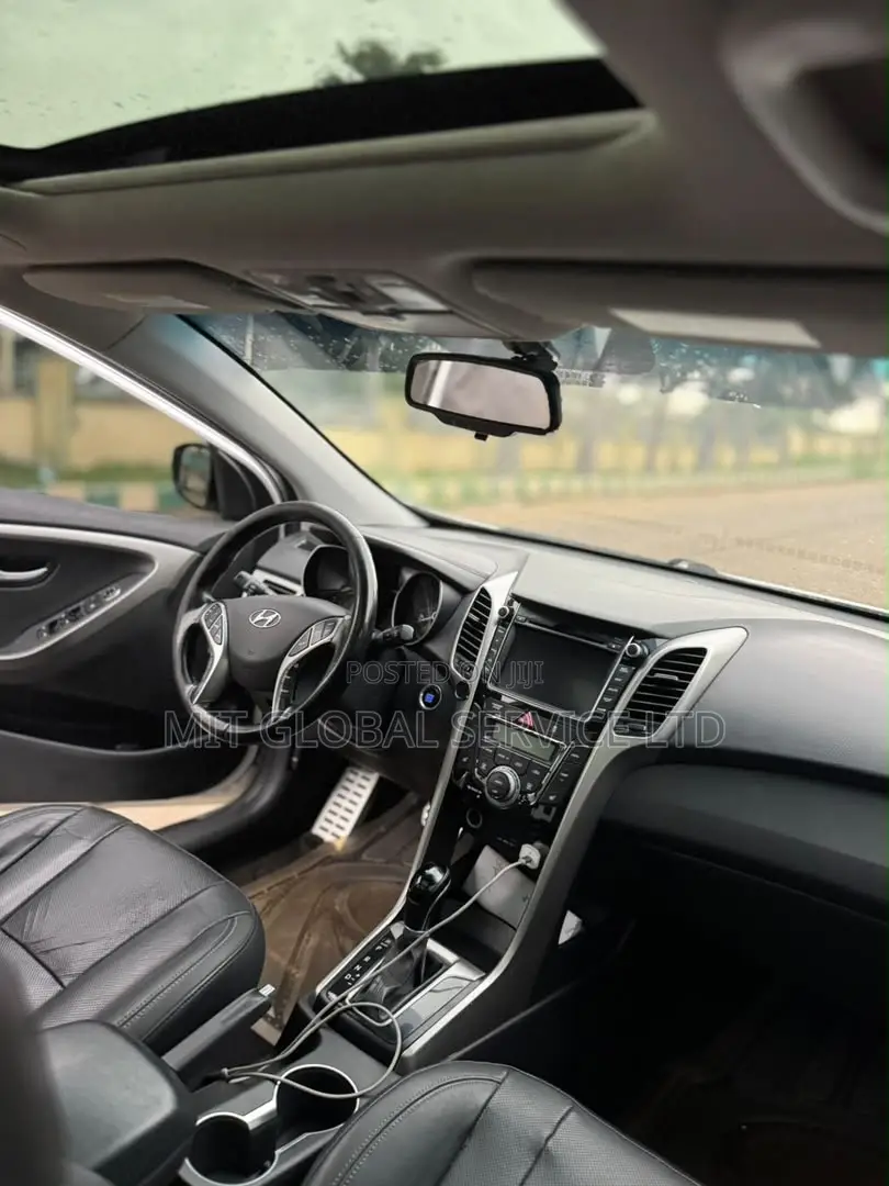 Hyundai Elantra GT 2013 White