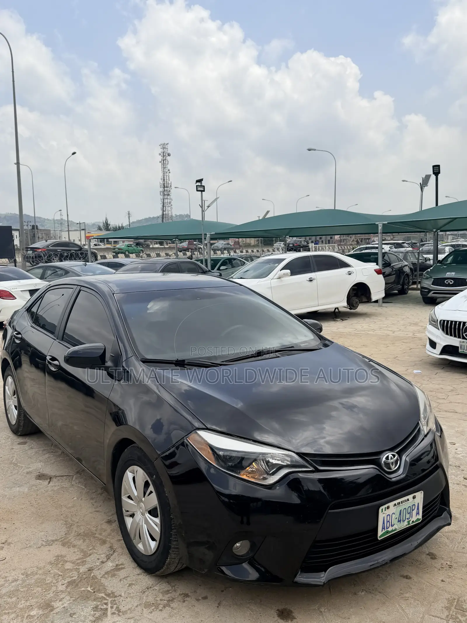 Toyota Corolla LE ECO Premium (1.8L 4cyl CVT) 2016 Black