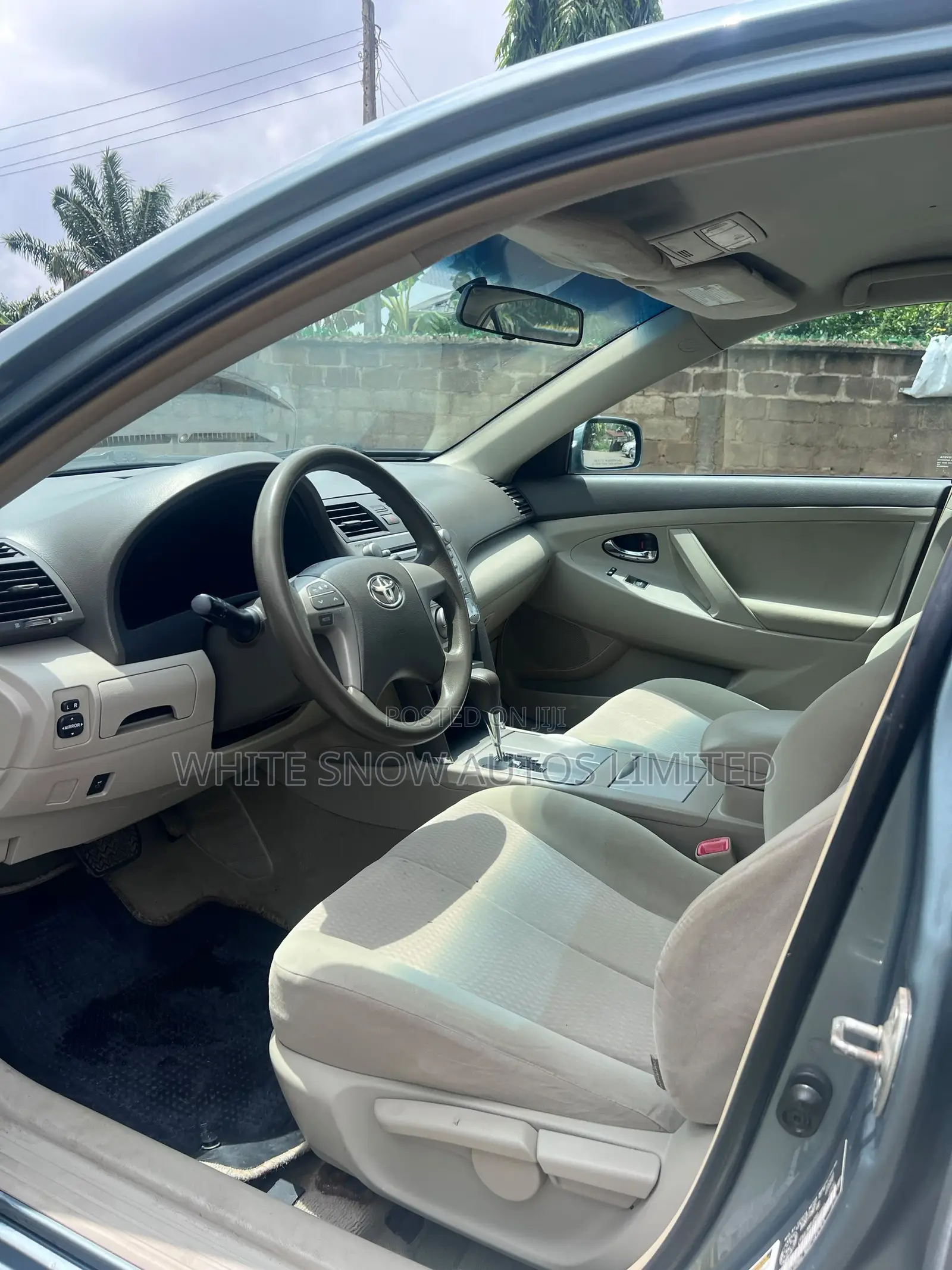 Toyota Camry LE 4dr Sedan (2.5L 4cyl 6A) 2011 Green