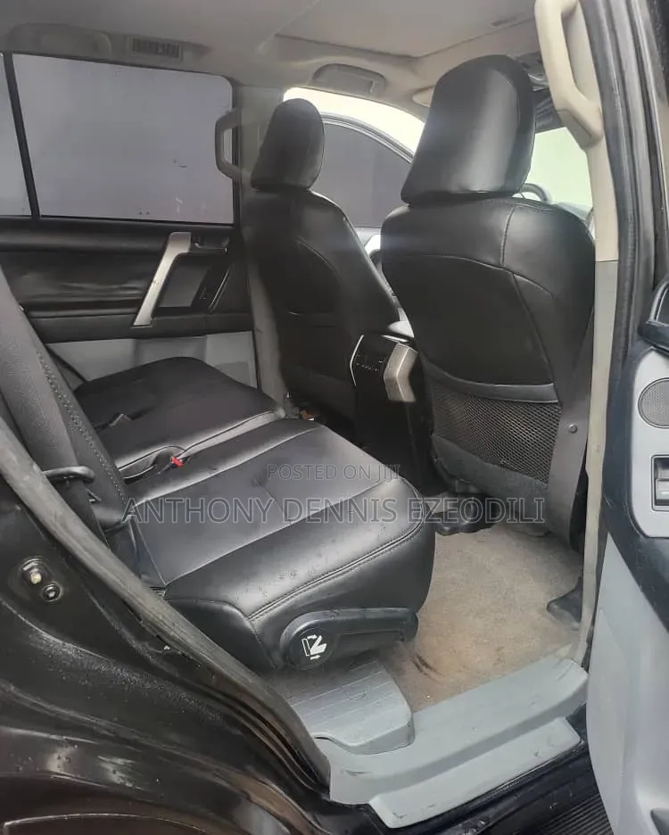 Toyota Land Cruiser Prado 4.0 Petrol TX-L 2011 Black