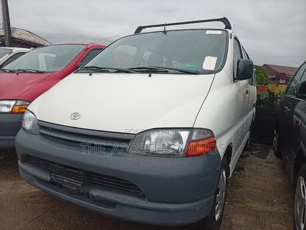 Toyota HiAce 2004 White