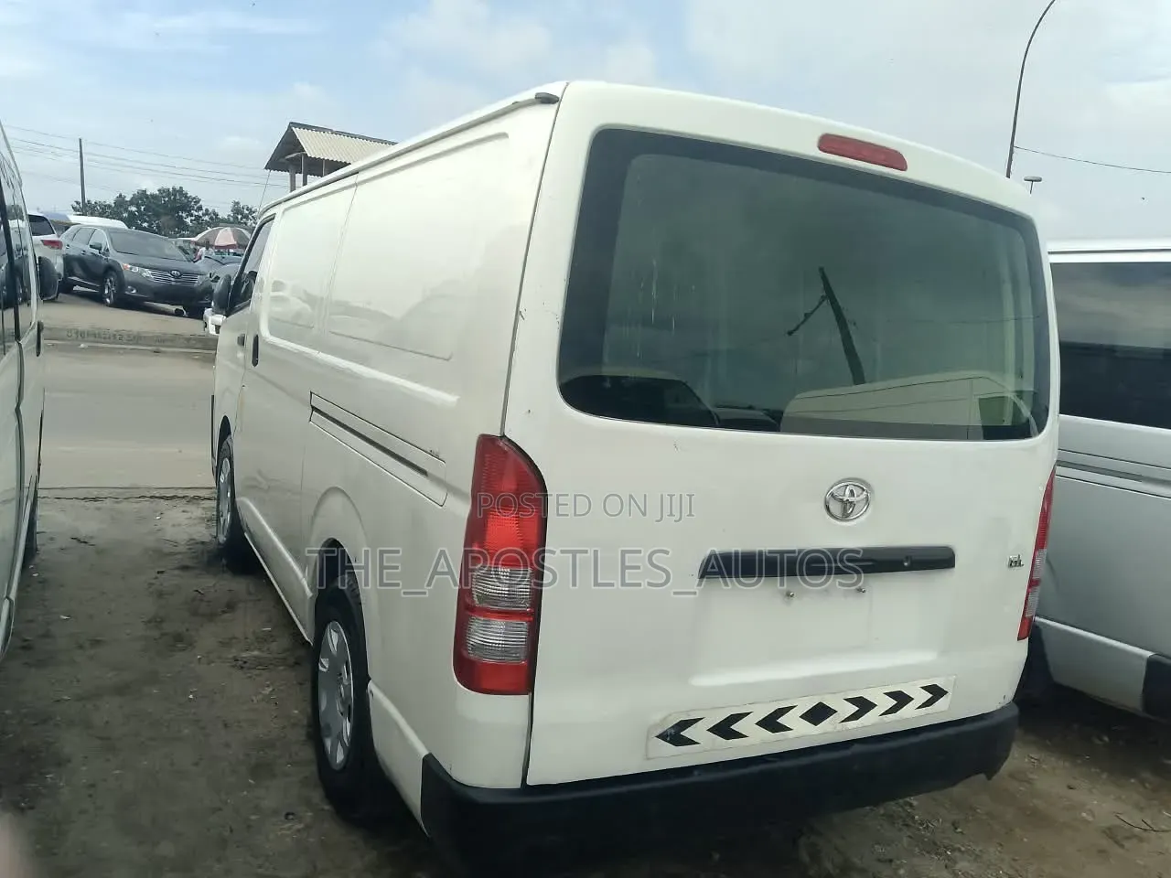 Toyota HiAce 2010 White