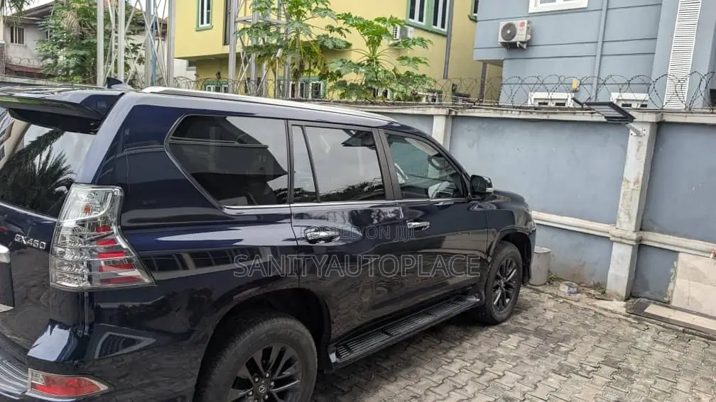Lexus GX 460 2021 Blue