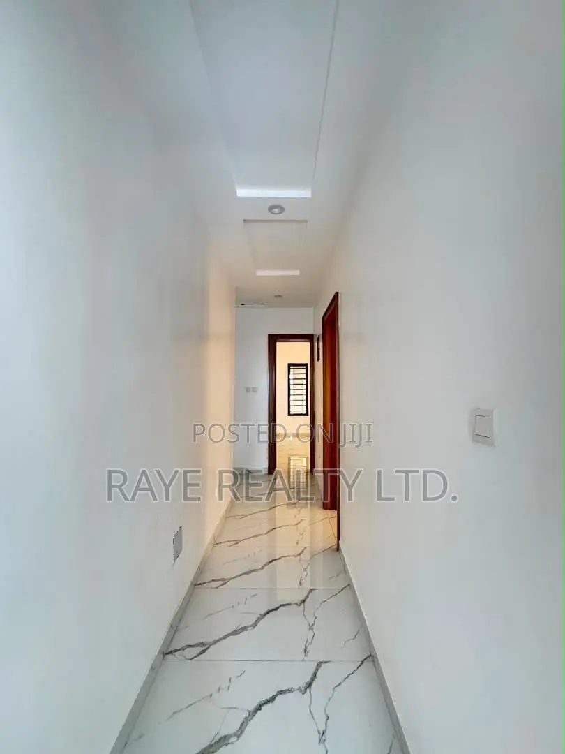 4bdrm Duplex in Ogudu GRA for sale
