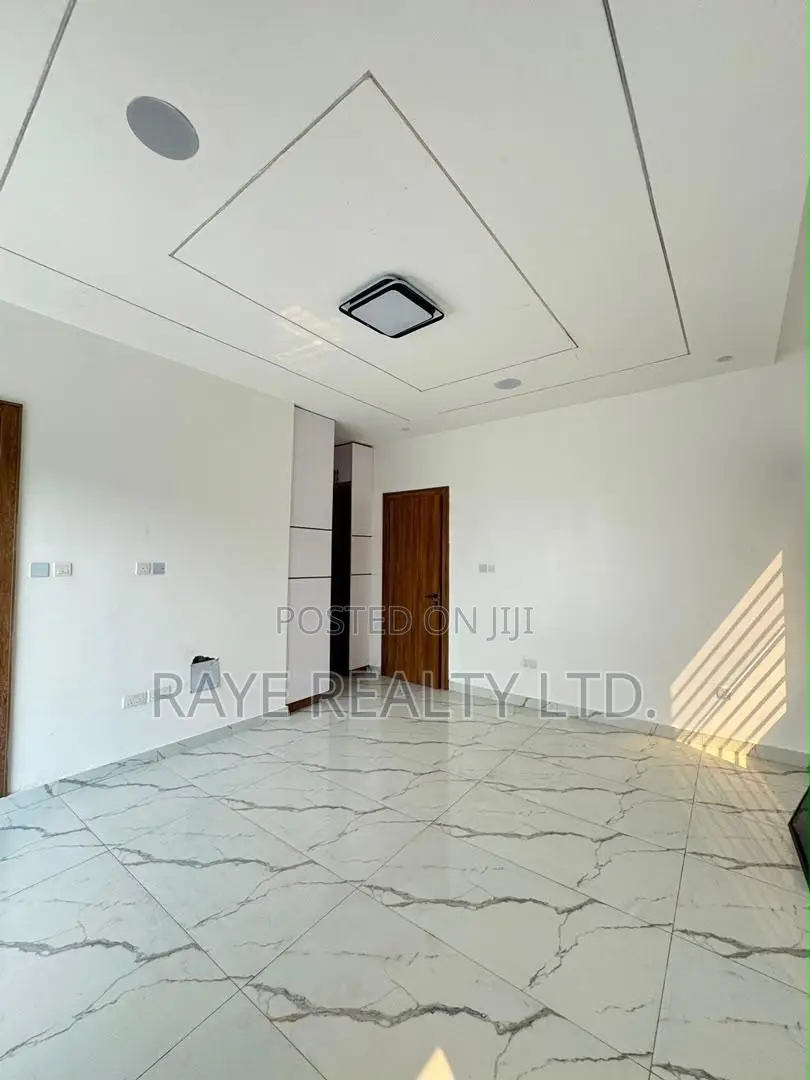 4bdrm Duplex in Ogudu GRA for sale