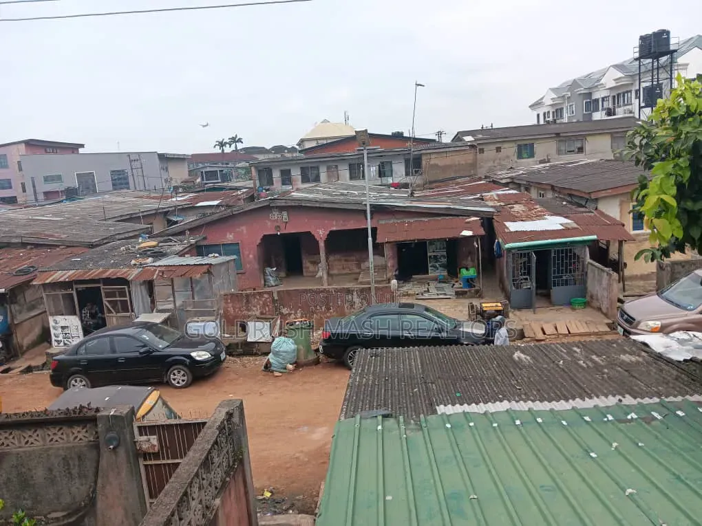 A Full Plot of Land With a Demolishable Building