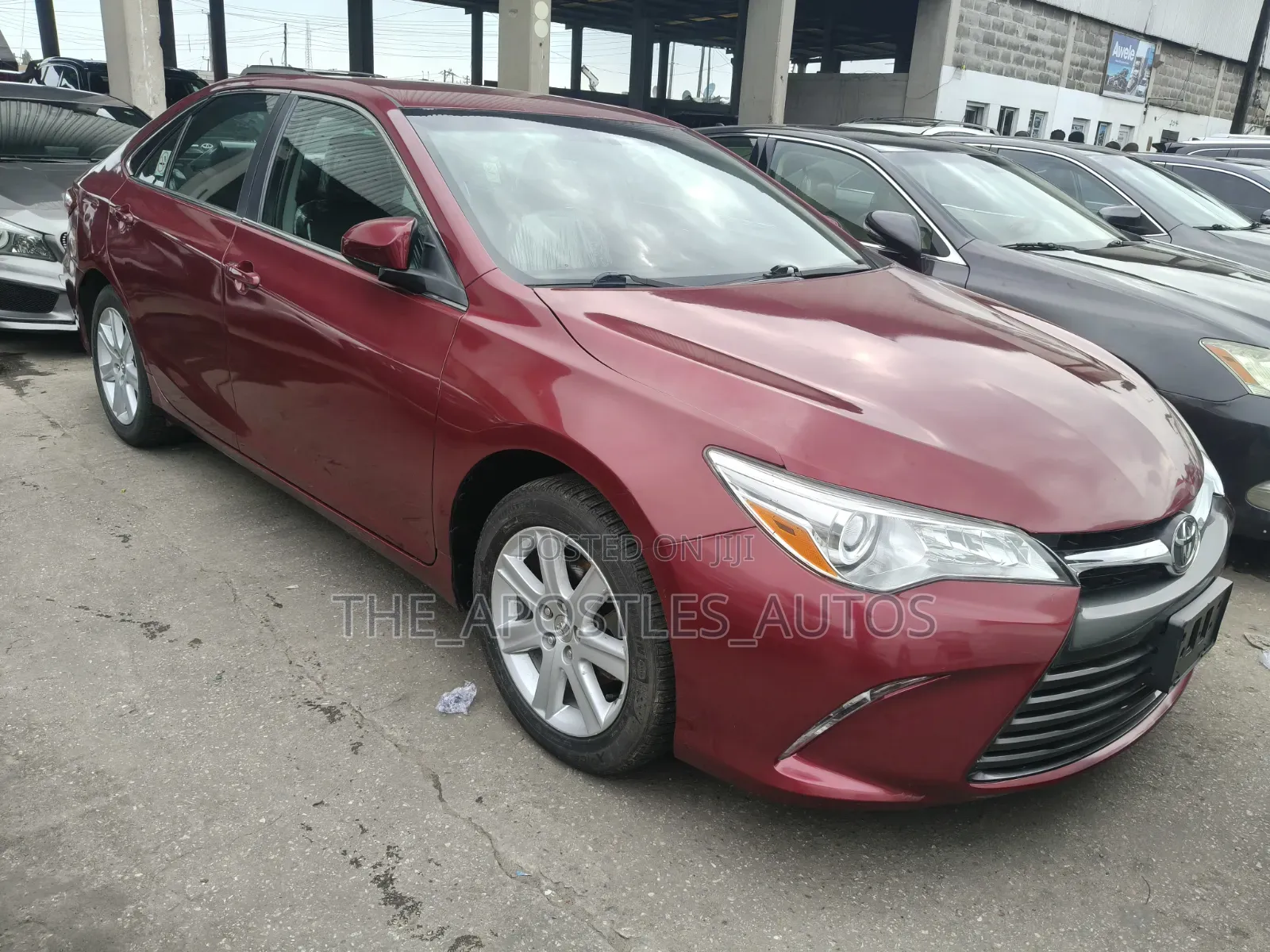 Toyota Camry LE 4dr Sedan (2.5L 4cyl 6A) 2016 Red