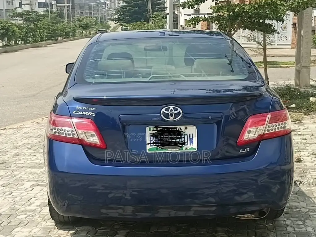 Toyota Camry LE 4dr Sedan (2.5L 4cyl 6A) 2011 Blue