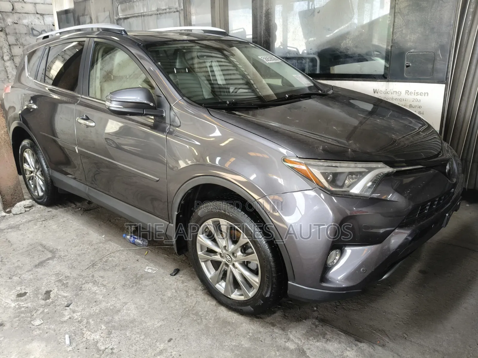 Toyota RAV4 Limited 4dr SUV AWD (2.5L 4cyl 6A) 2018 Gray