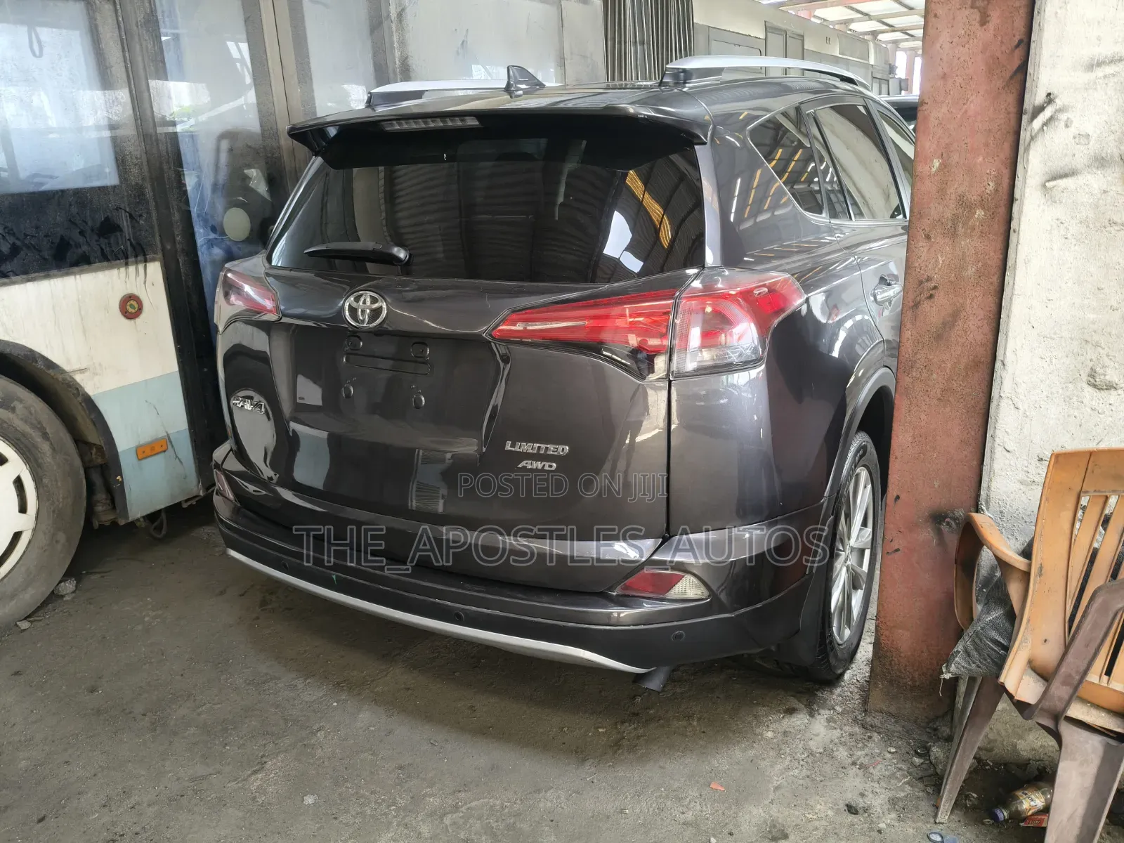 Toyota RAV4 Limited 4dr SUV AWD (2.5L 4cyl 6A) 2018 Gray