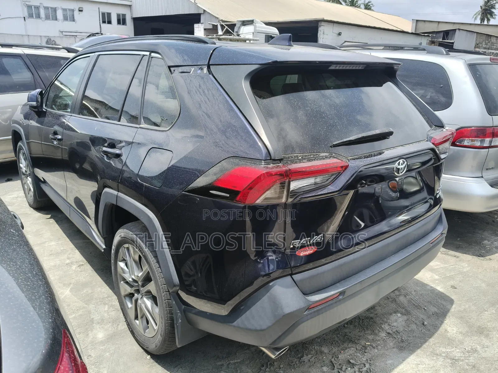 Toyota RAV4 XLE AWD 2020 Black