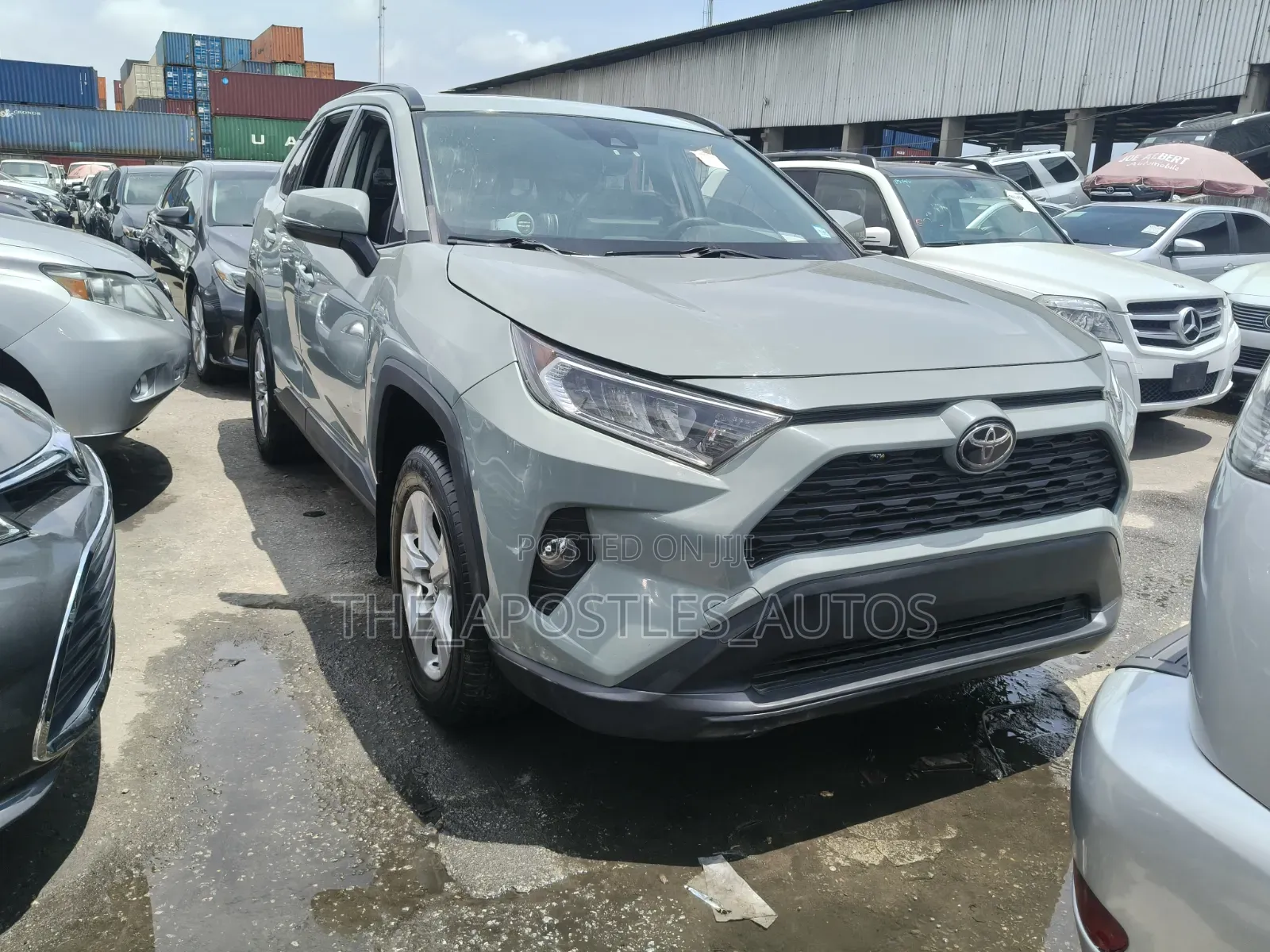Toyota RAV4 XLE 2021 Green