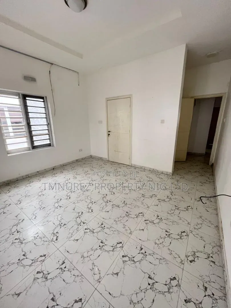Studio Apartment in Ikota for rent