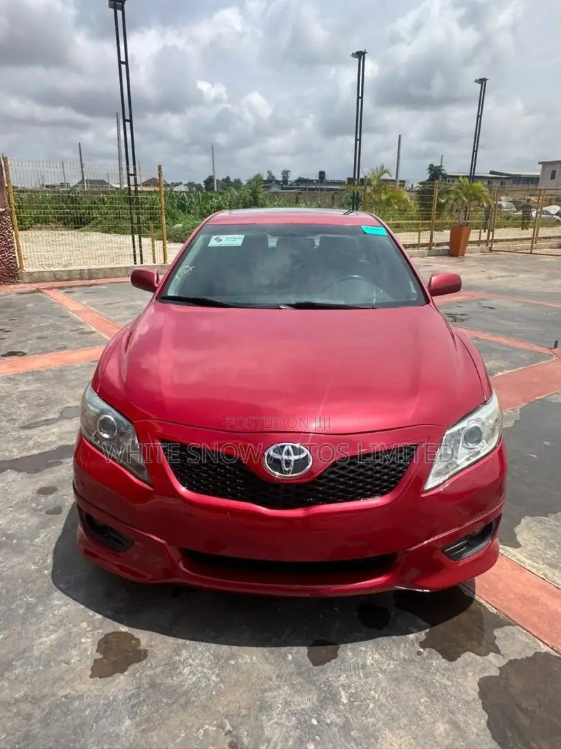 Toyota Camry SE 4dr Sedan (2.5L 4cyl 6AM) 2010 Red
