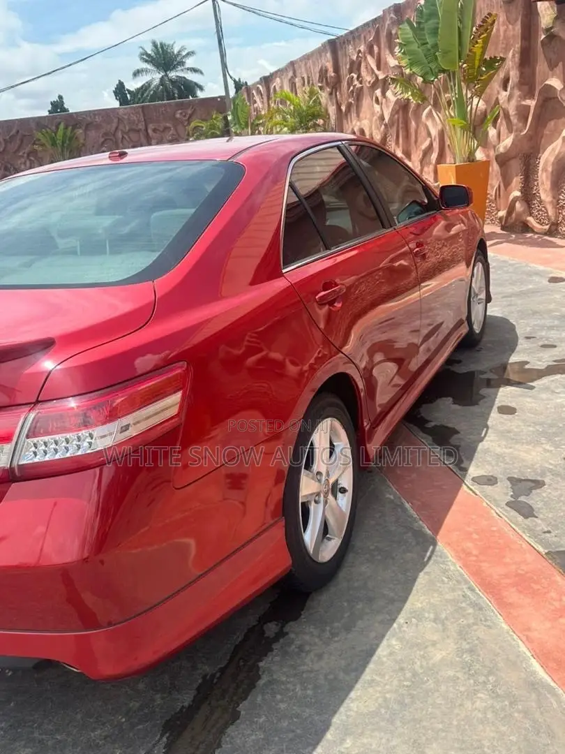 Toyota Camry SE 4dr Sedan (2.5L 4cyl 6AM) 2010 Red