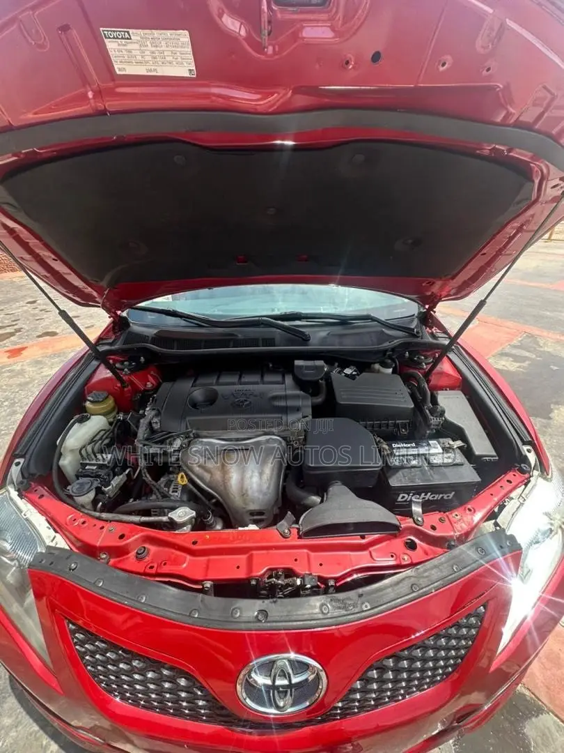 Toyota Camry SE 4dr Sedan (2.5L 4cyl 6AM) 2010 Red