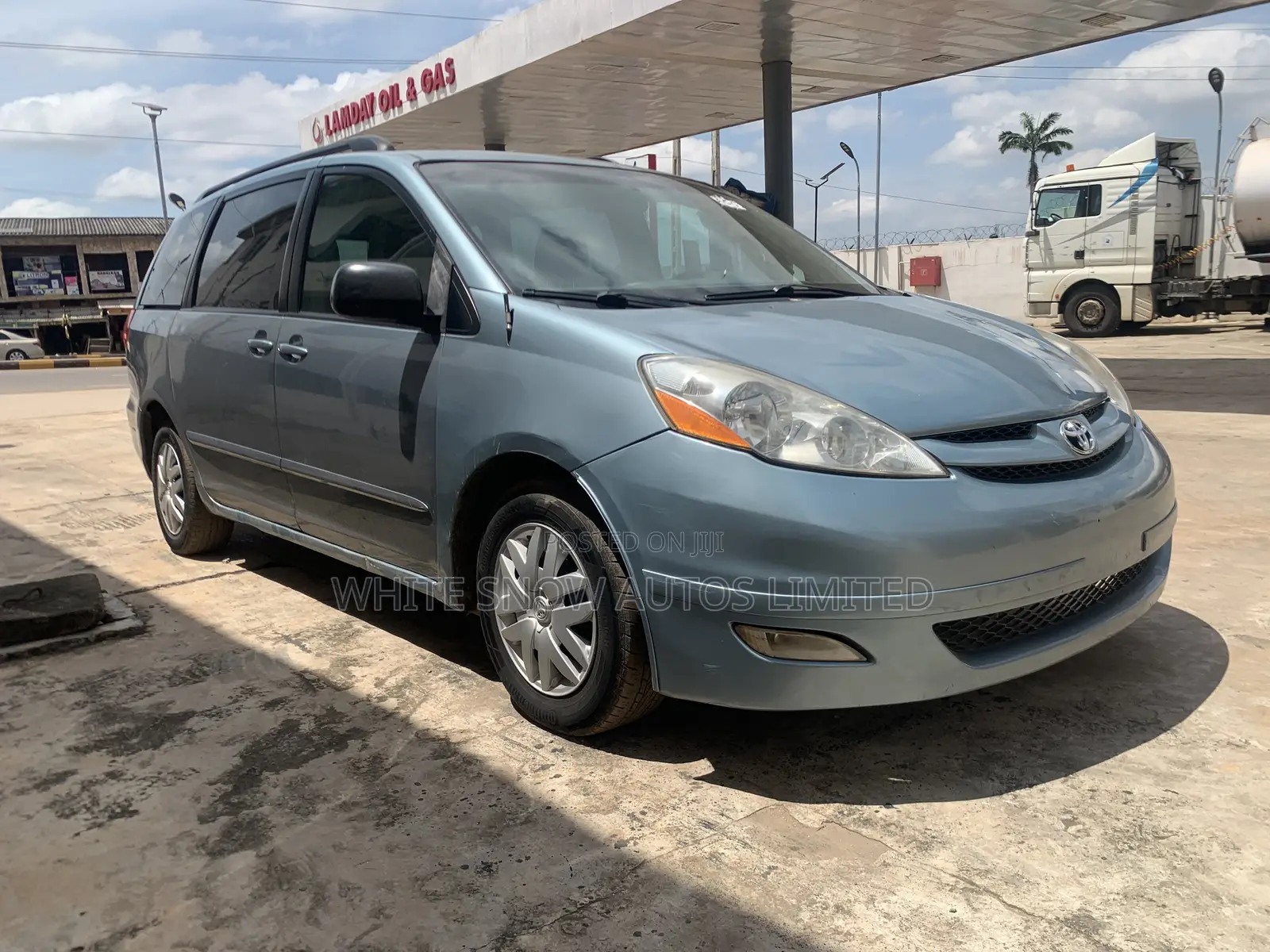 Toyota Sienna LE 2008 Blue