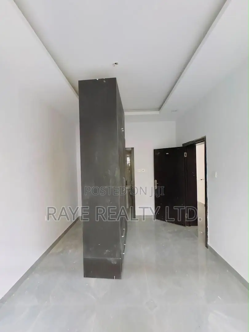 4bdrm Duplex in Ogudu GRA for sale